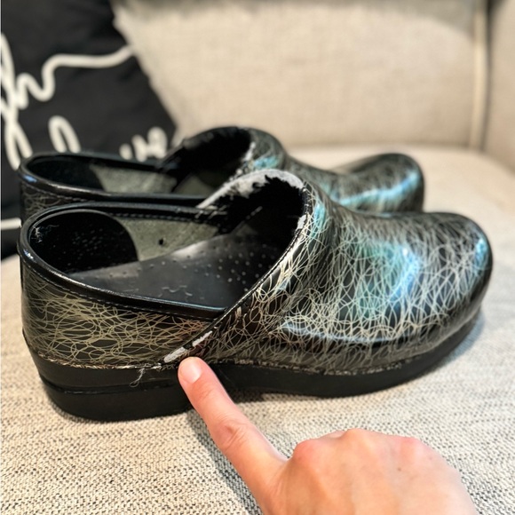 Dansko Clog Swirl black leather patent Size 37 - Picture 3 of 11